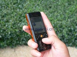 "Извини Ericsson" или новый клон W610i